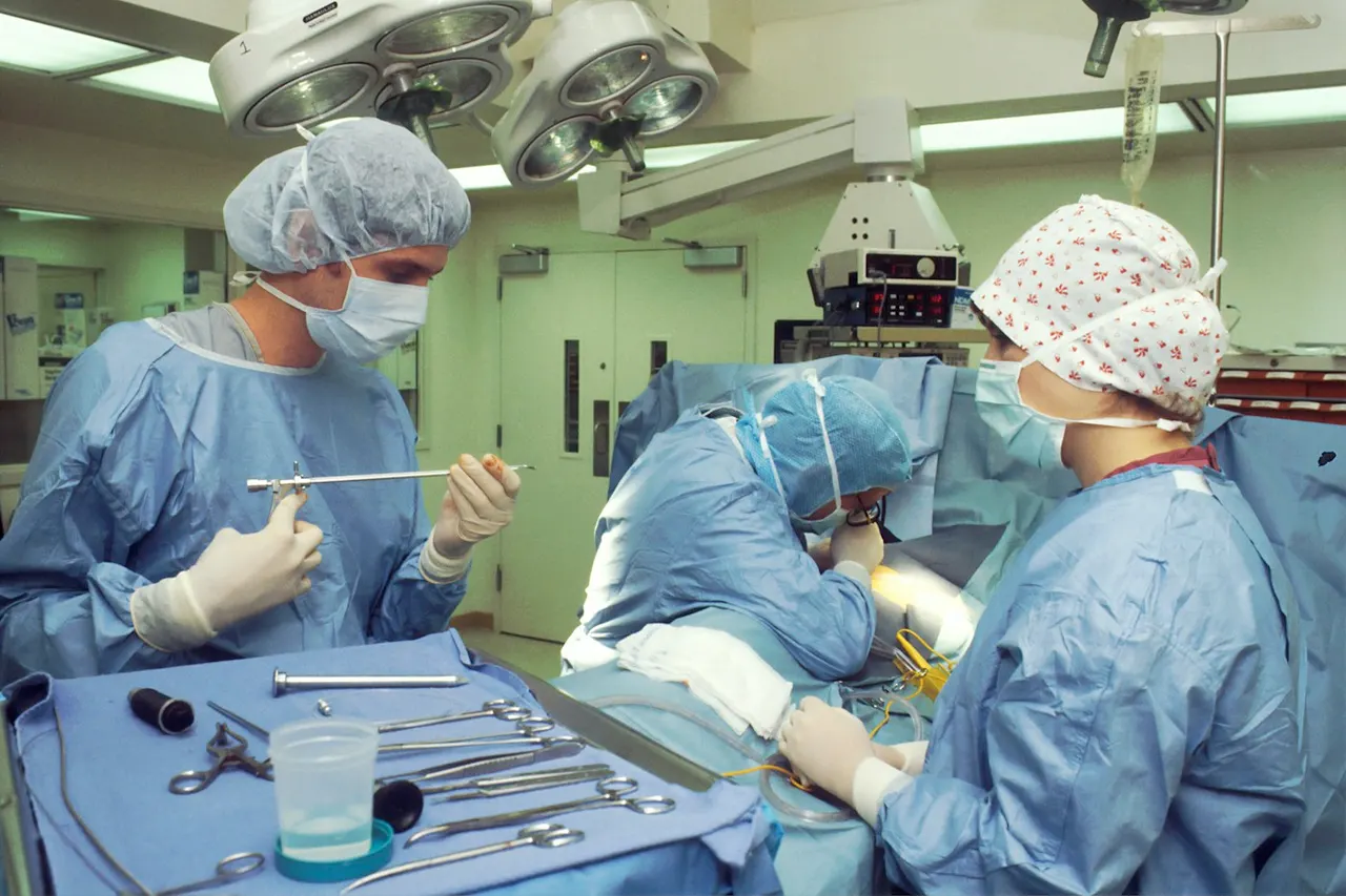 Mini Bypass Gástrico (OAGB) – New City Clinic